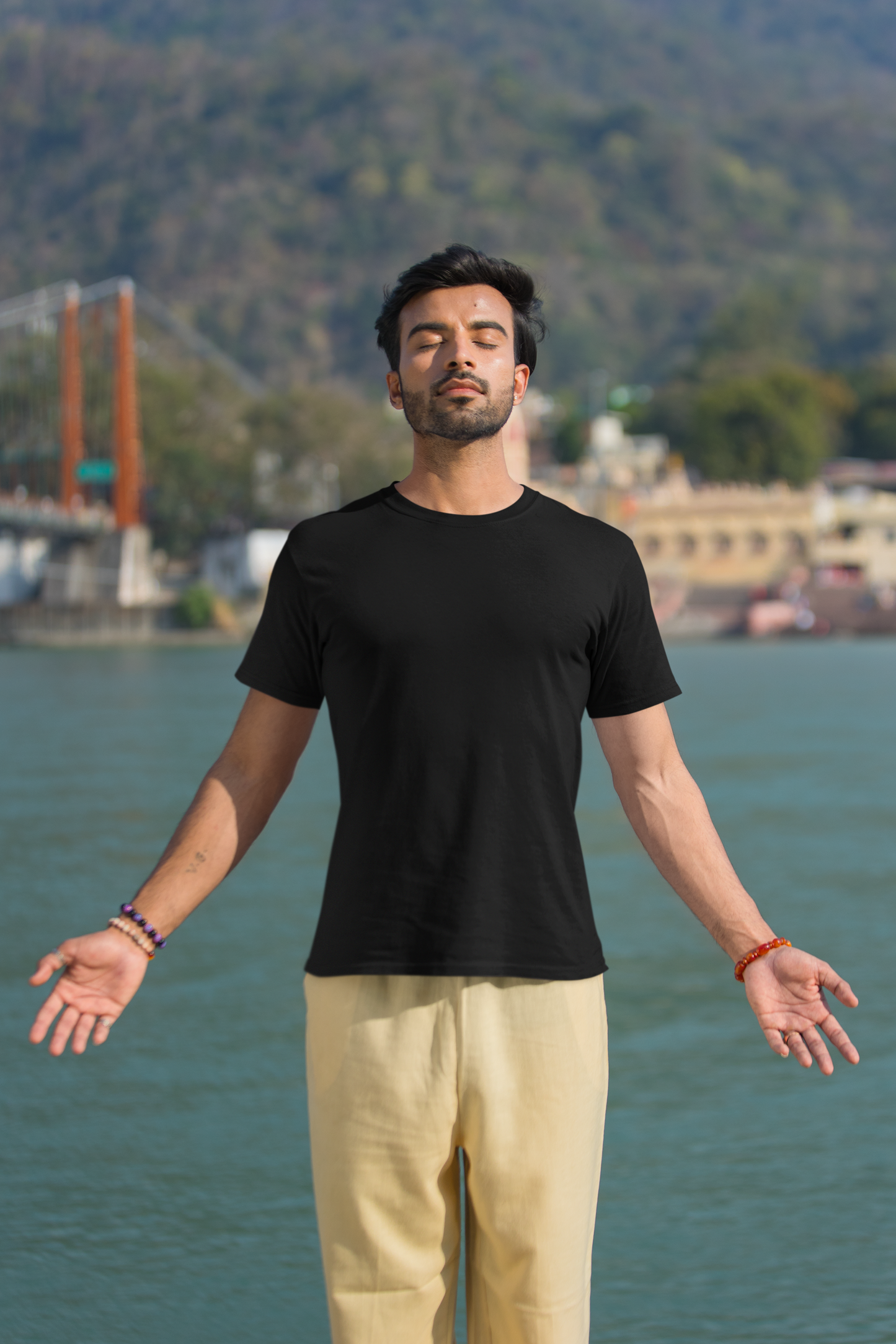Essential Basics Crew T-Shirt | Black UC21